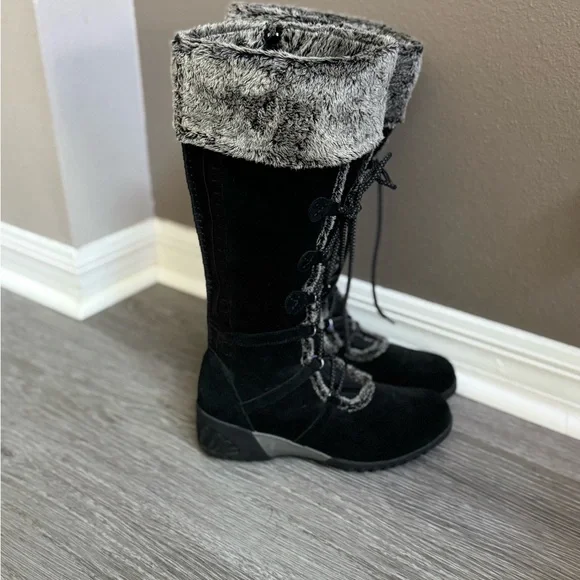 Khombu Black Fur-Lined Women's Snow Boots 11 - Picture 2 of 9